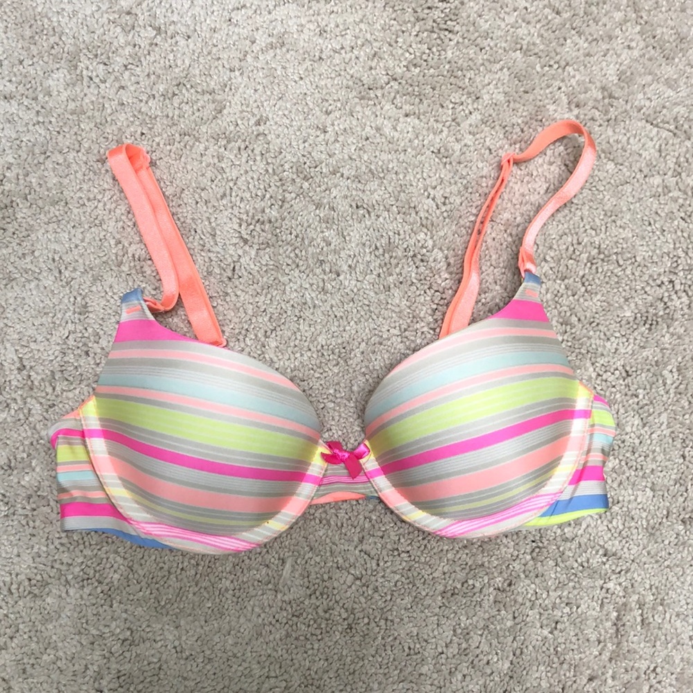 Victoria’s Secret Lightly Lined Bra 32B